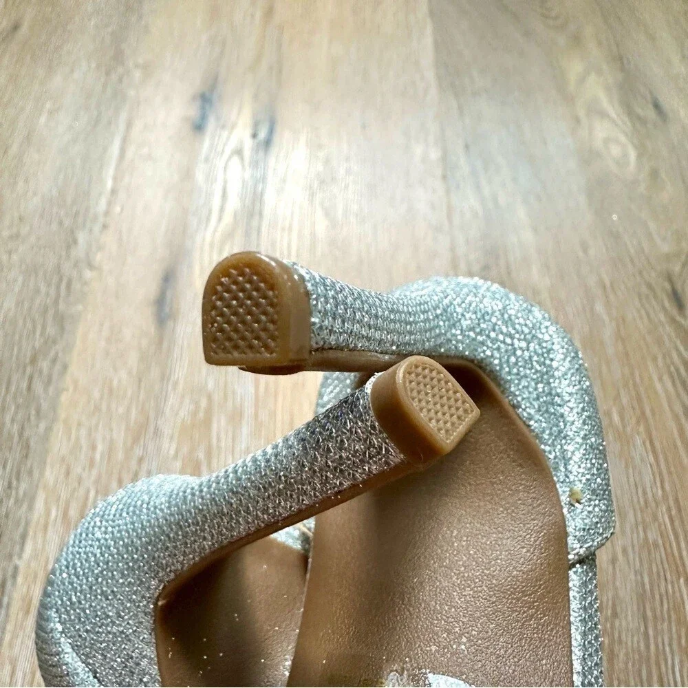 NWT Dream Pairs Silver Pumps Oppointed Lacey Pointed Toe Shoes w/Ankle Strap - 8